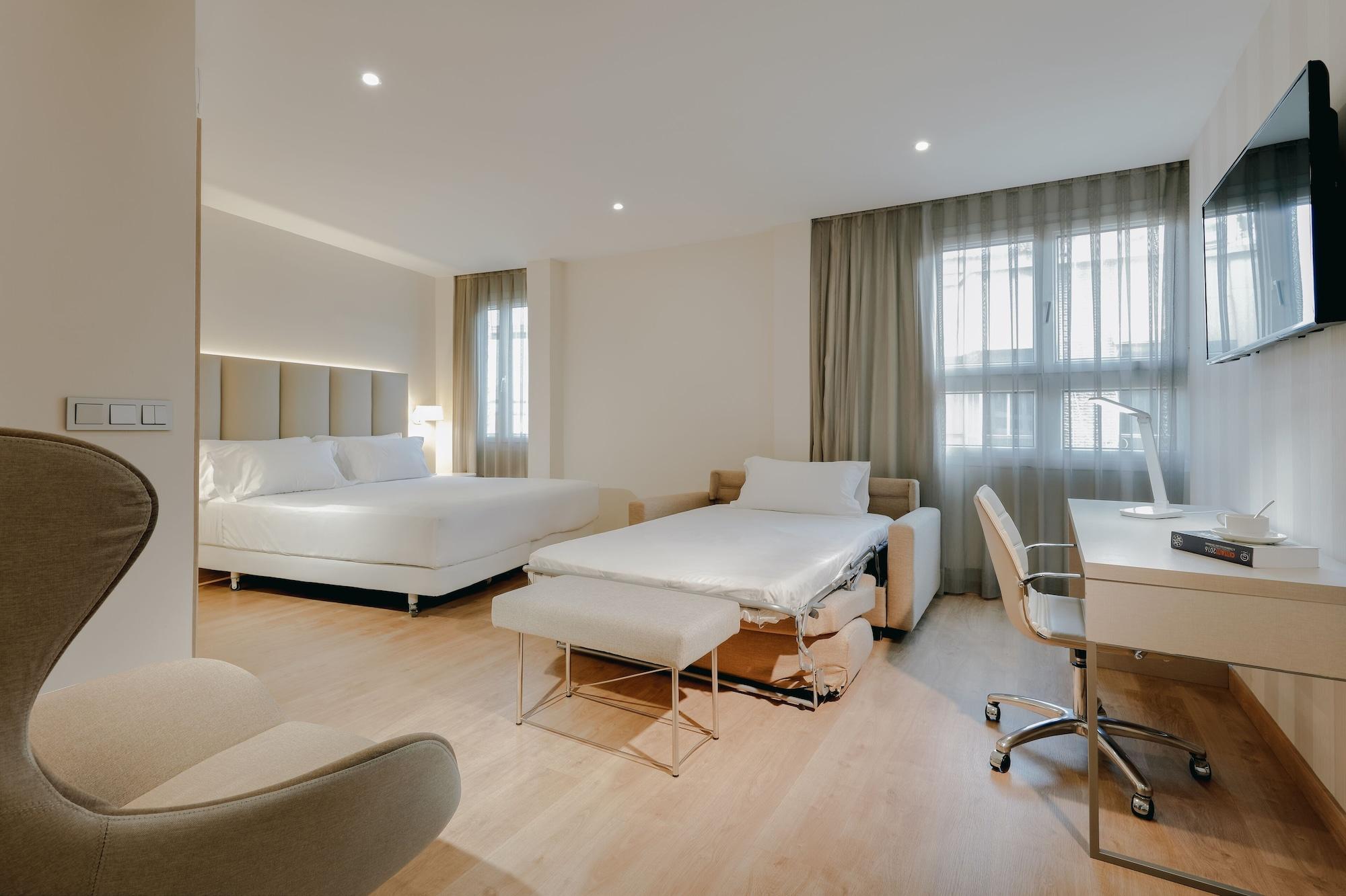 Hotel Hesperia Centro 3*